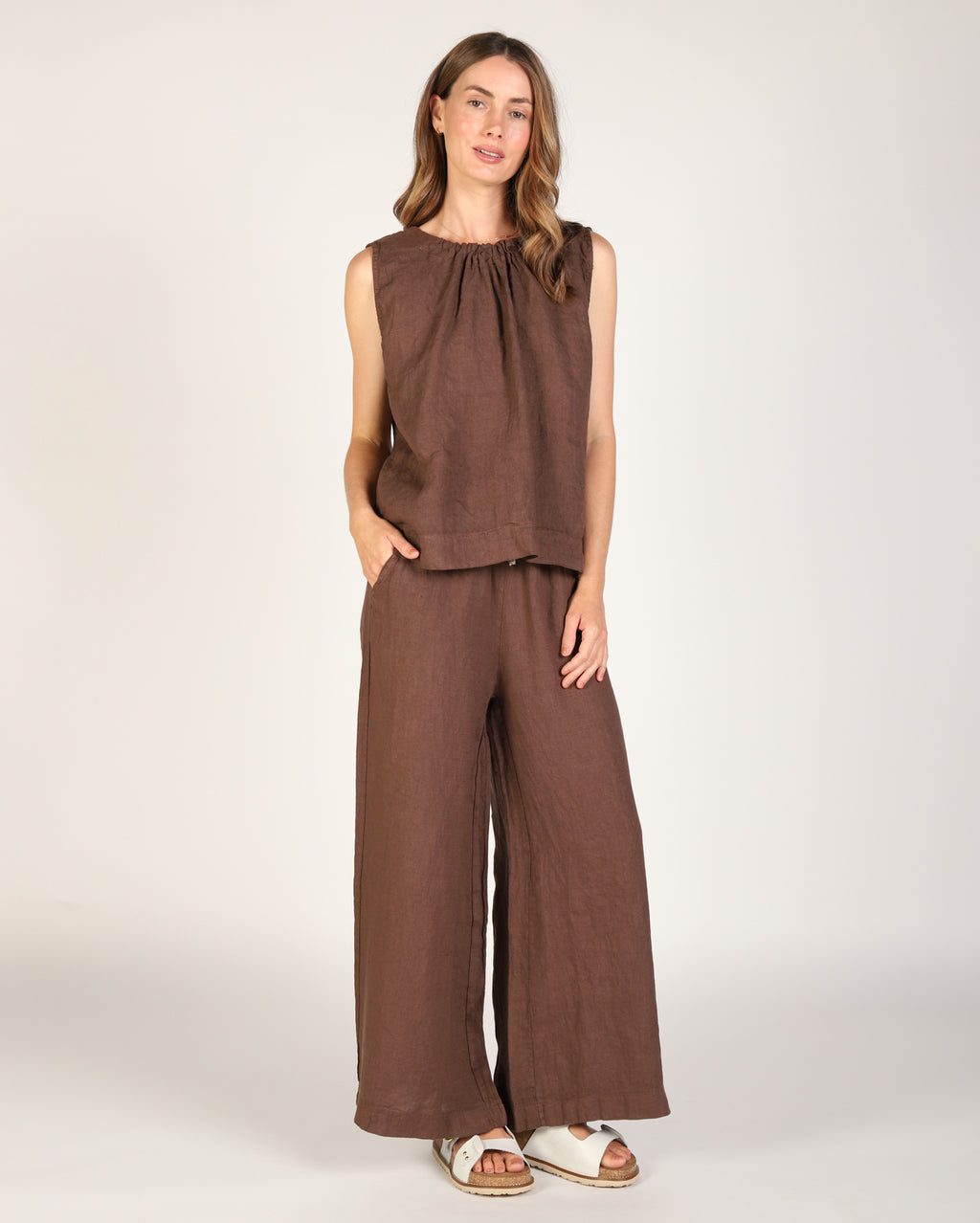 10125-S25_xinalinenpant_picnic_brn_1_1764639841