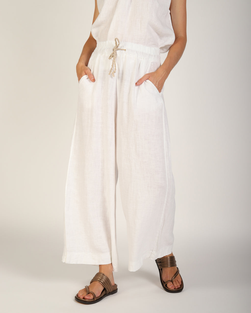 10125-s25_xinalinenpant_picnic_whi_2_1764639876