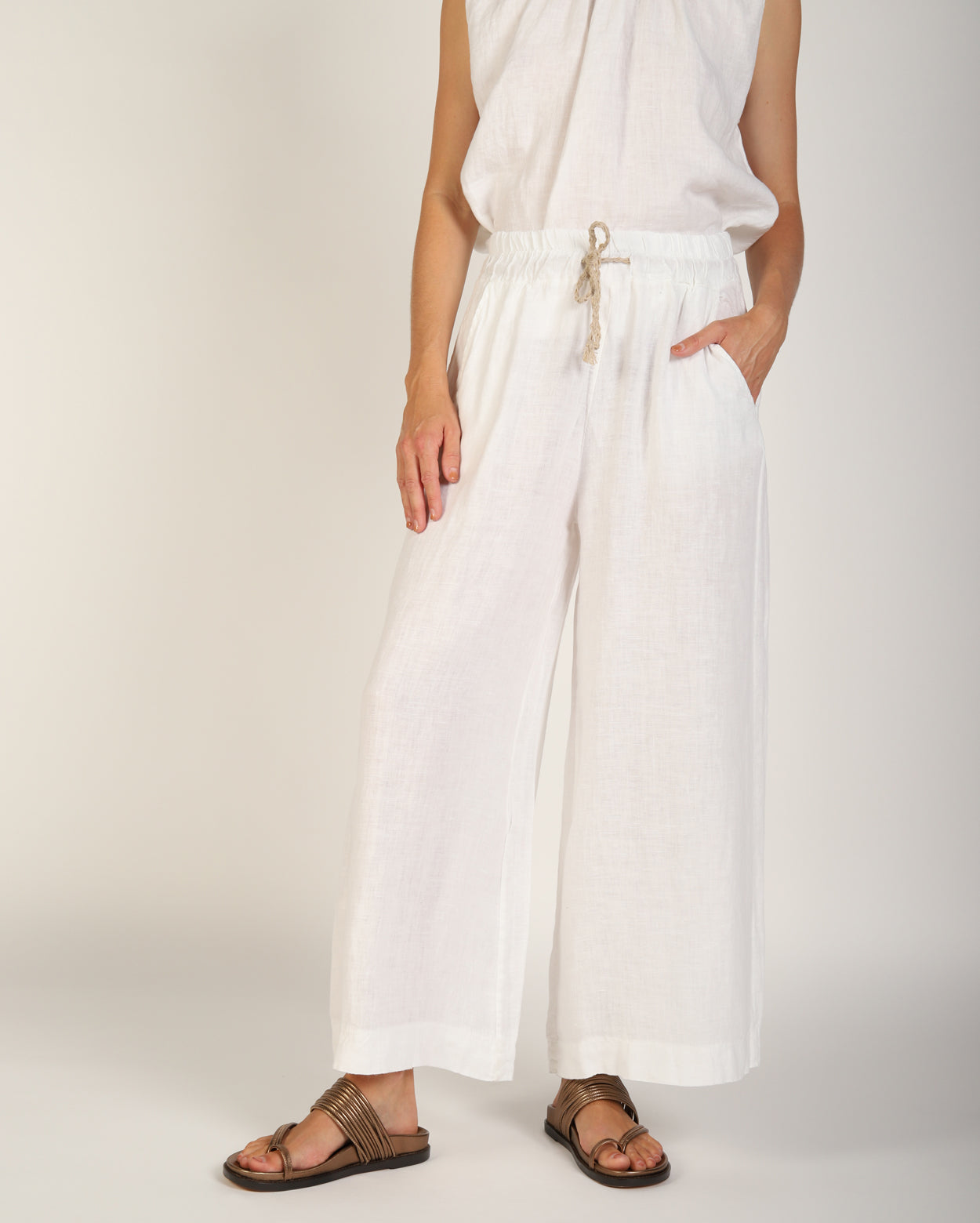 10125-s25_xinalinenpant_picnic_whi_3_1764639876