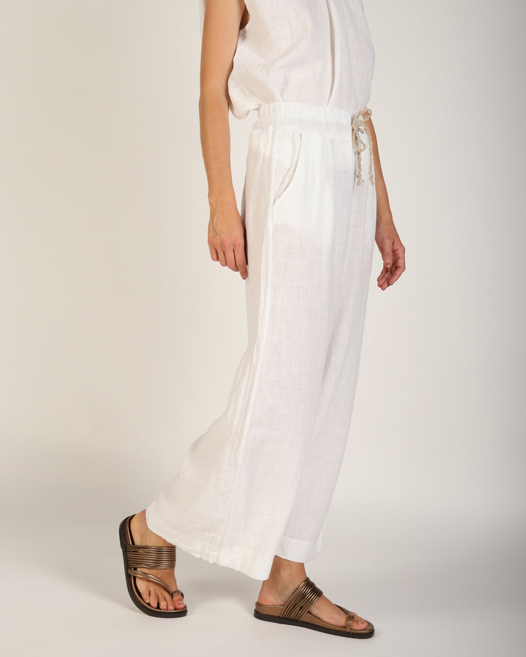 10125-s25_xinalinenpant_picnic_whi_4_1764639873