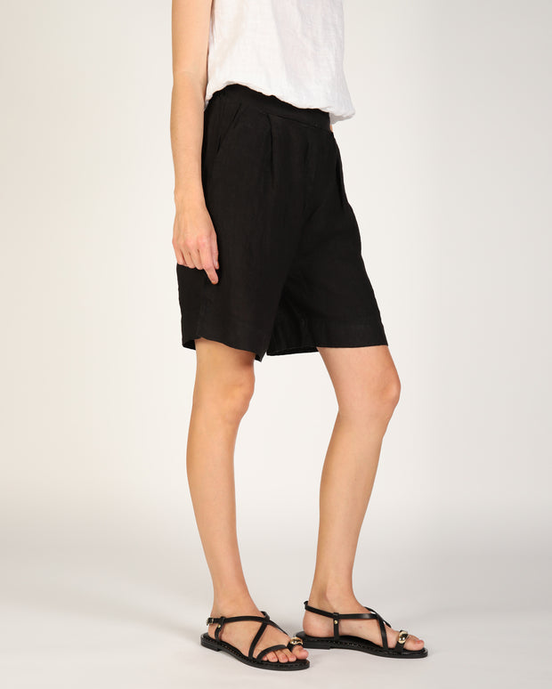 Isla Short