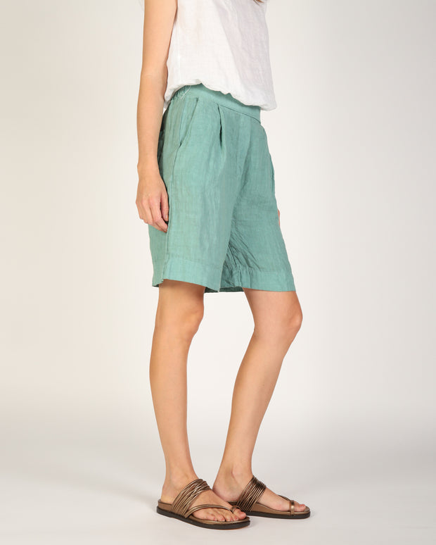 Isla Short