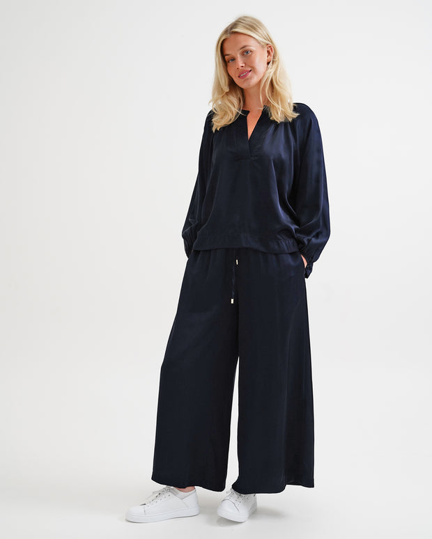 Annie Pant