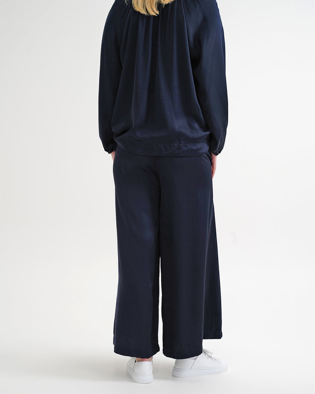 12002_anniepant_picnic_ink_5_1764647117