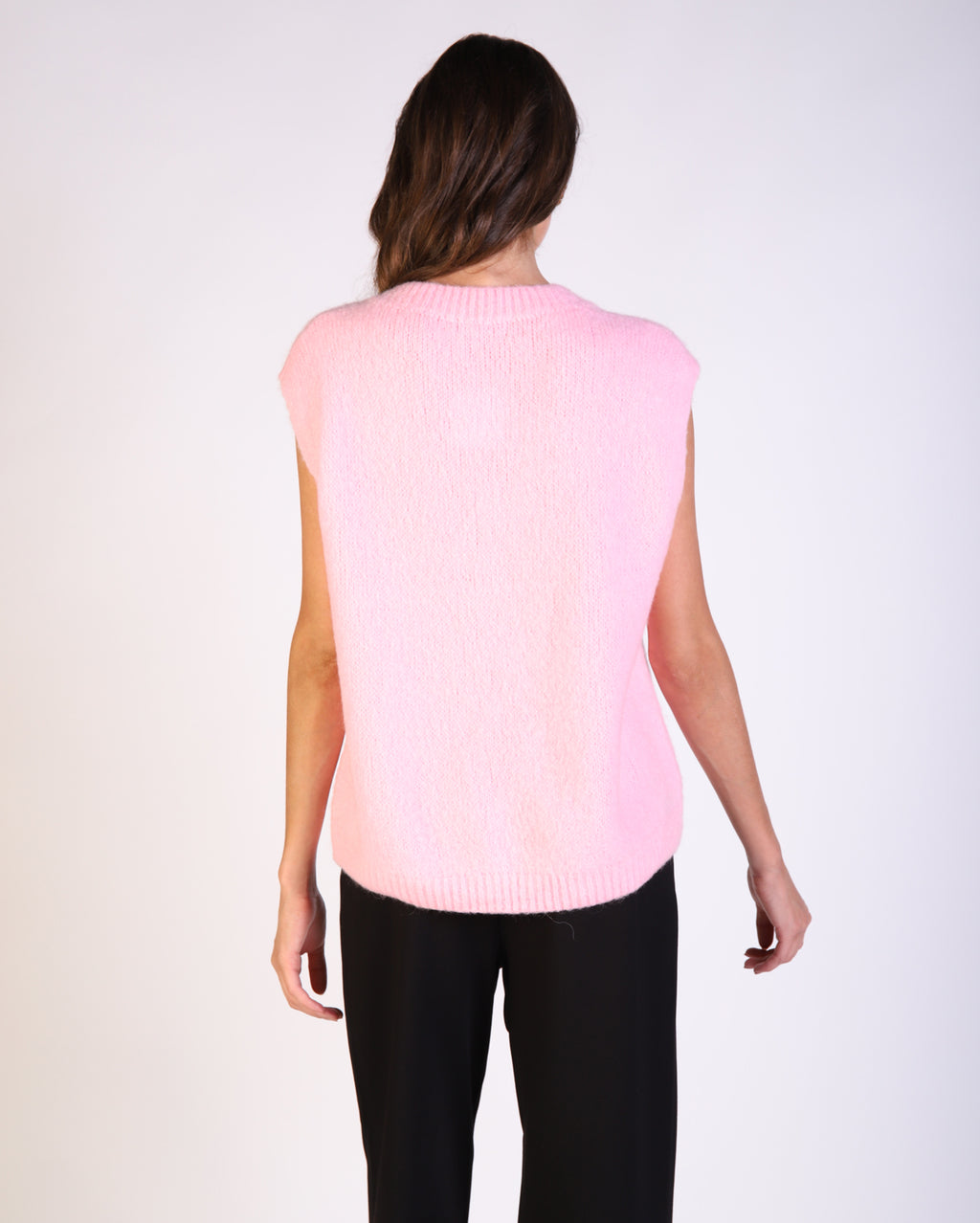 2238-w25_oliknitvest_picnic_bsh_4_1764644847