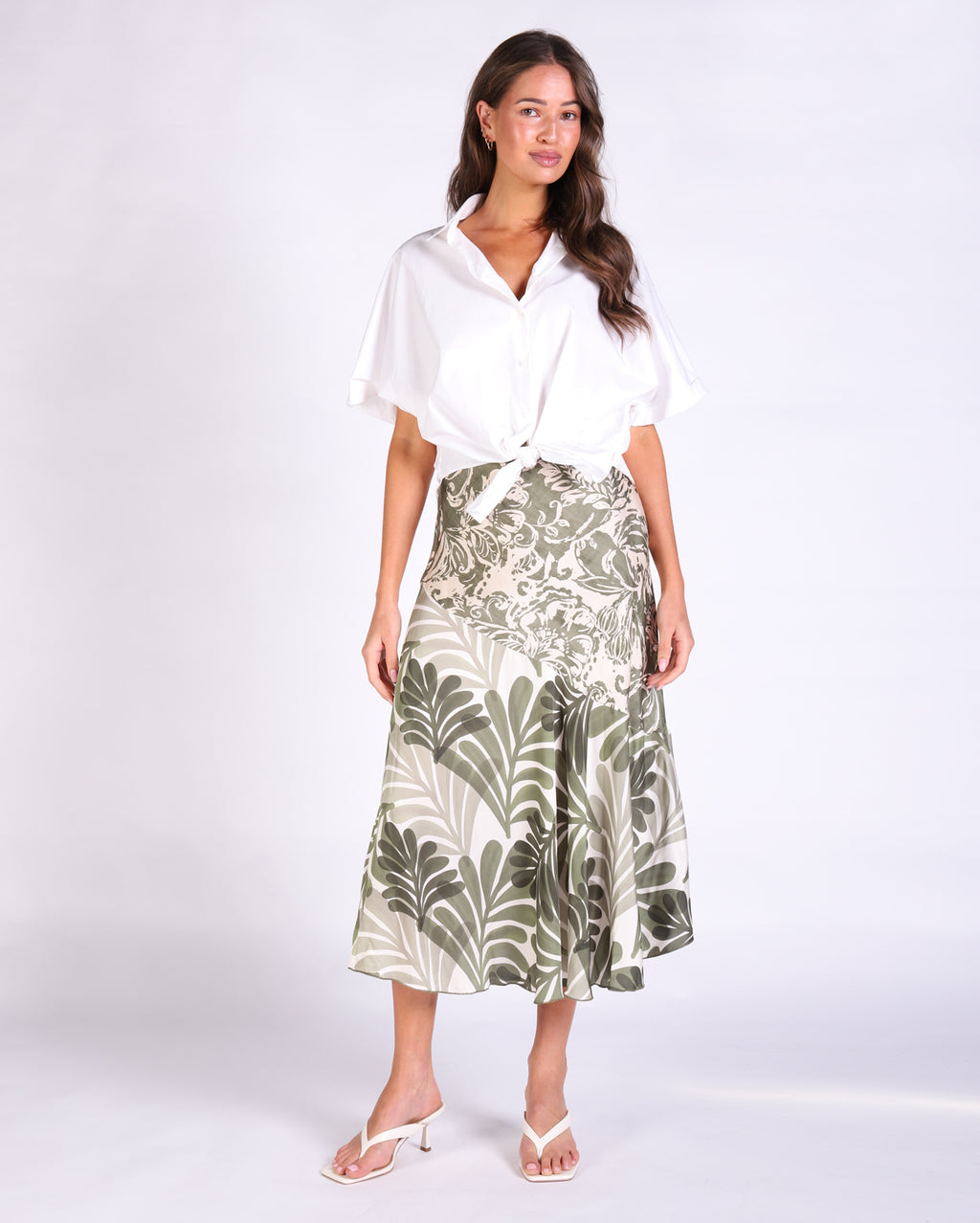 25099_ebonyskirt_picnic_oli_1_1764638718