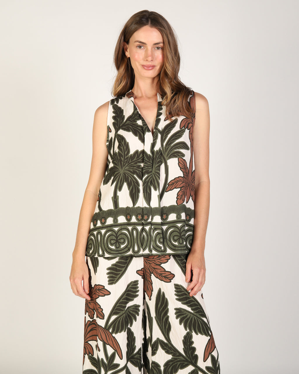 32967_tiffanytop_picnic_grnmulti_2_1764638252