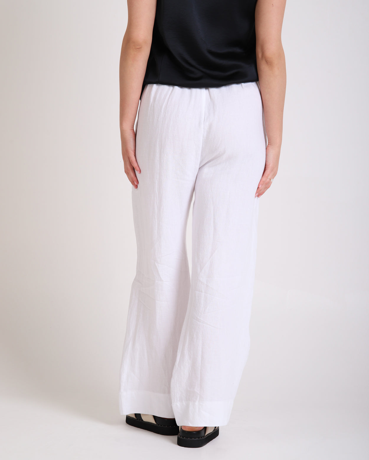 5278-225_harrispant_picnic_whi_3_1764639648