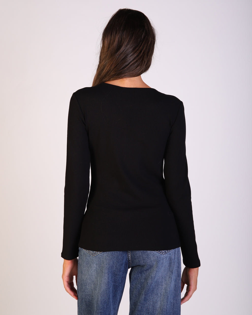 58612013_josielongsleevetee_picnic_blk_3_1764644356