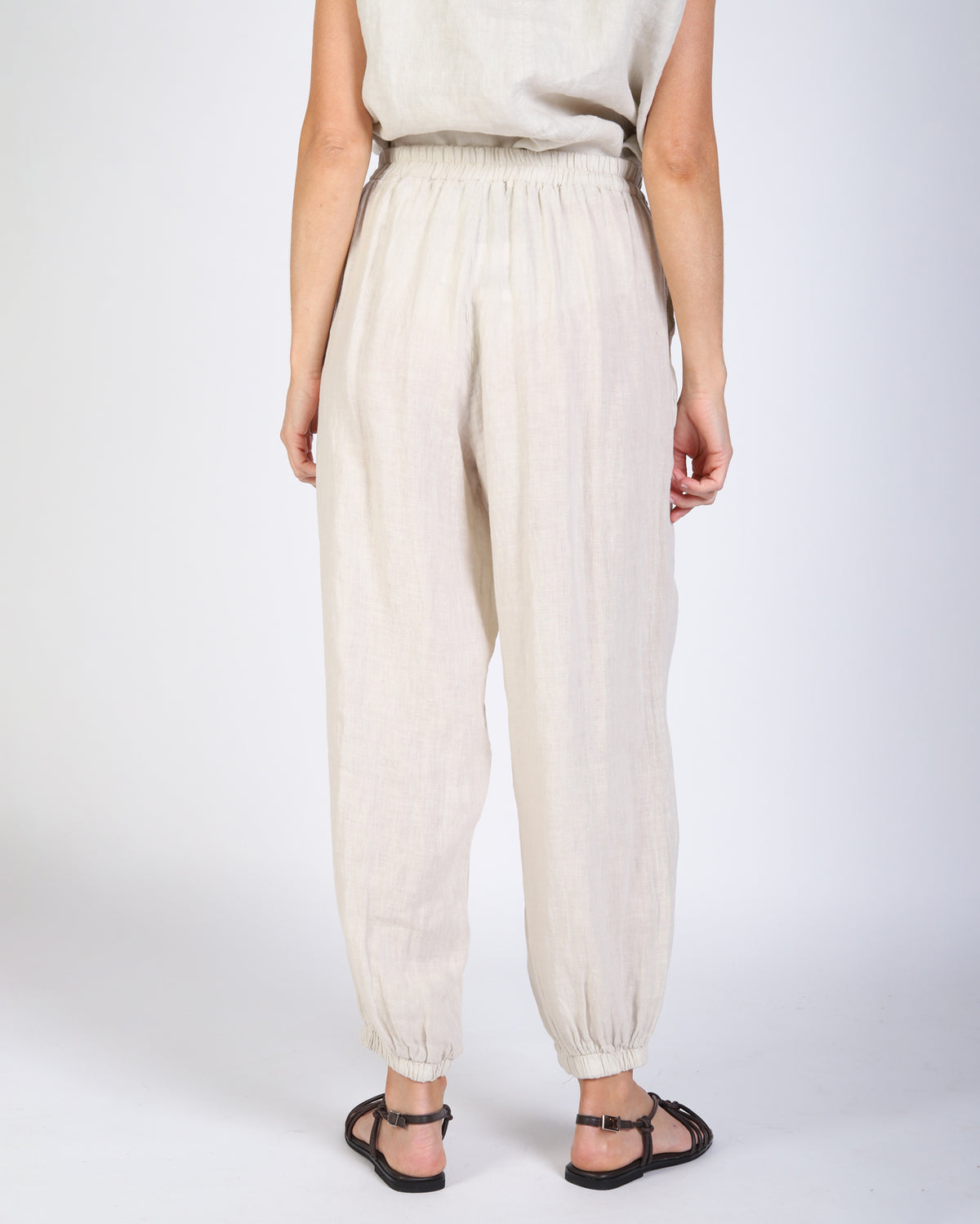 Avril Pant  - Stone