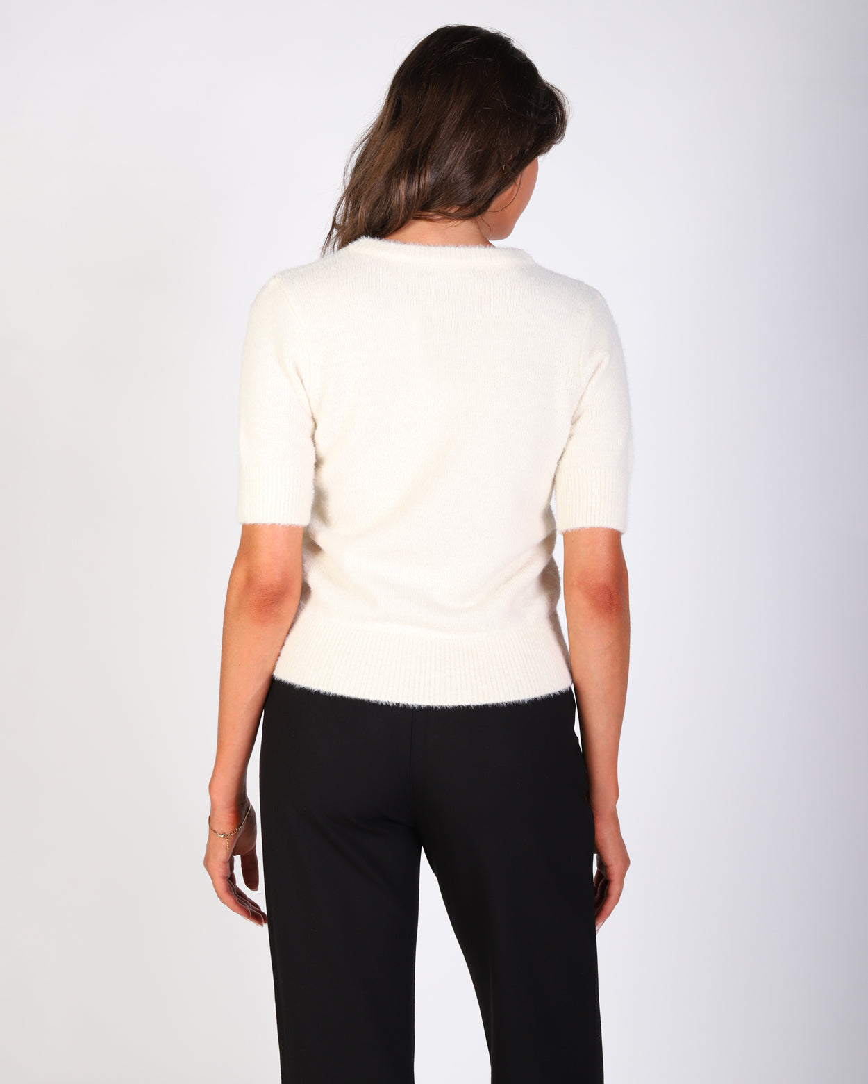 Liv Fluffy S/S Crew Knit - Pearl