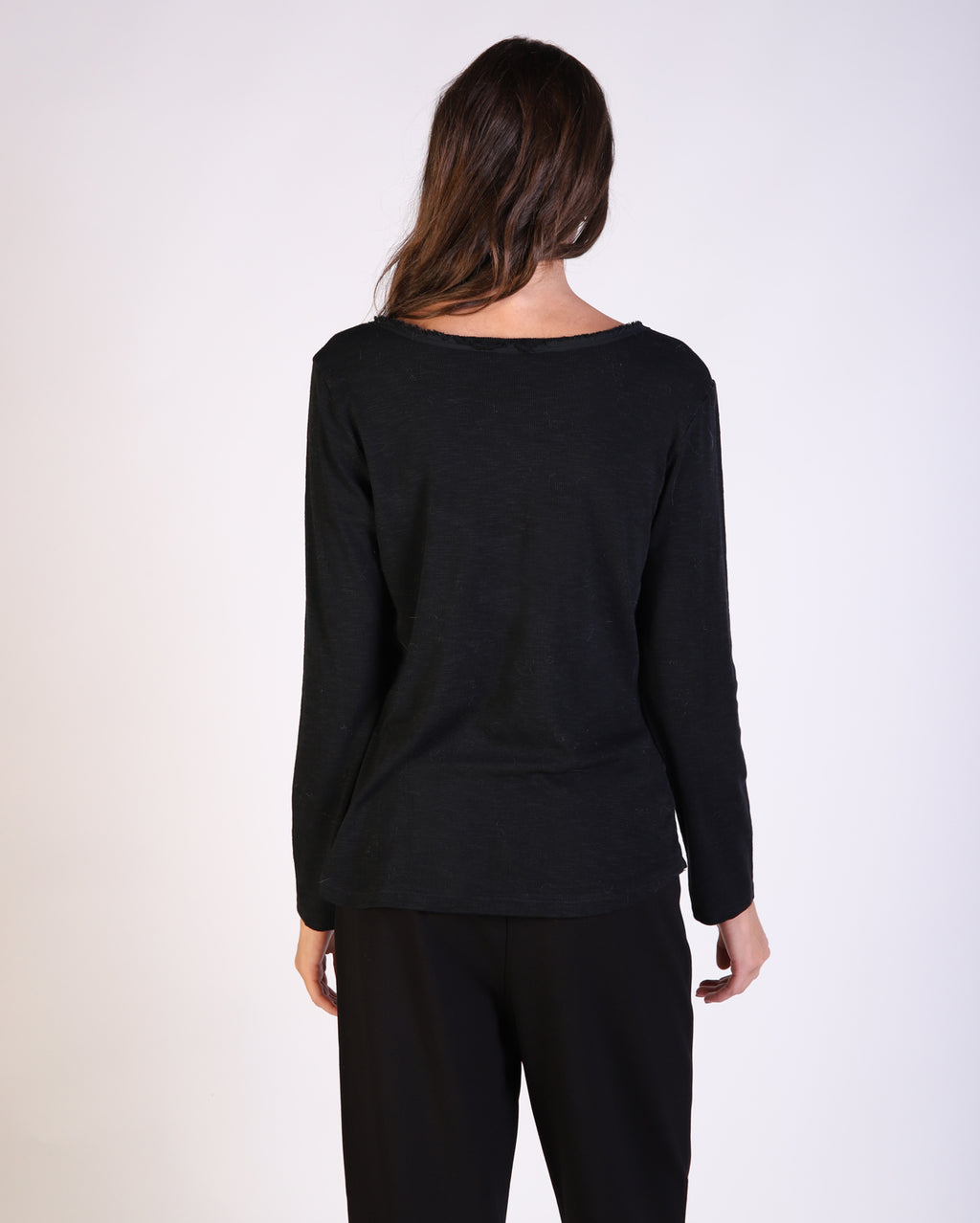 7993-w_calilongsleevetee_picnic_blk_3_1764644376