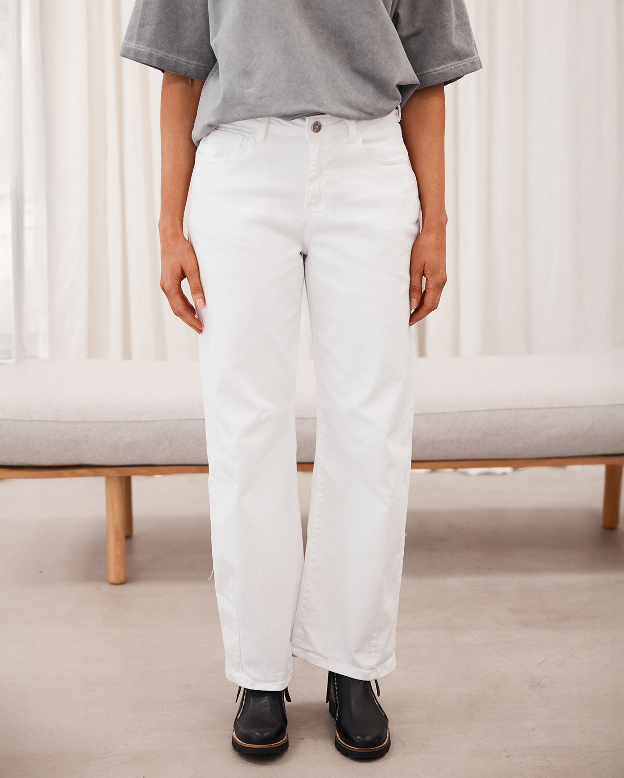 Samara Pant  - White