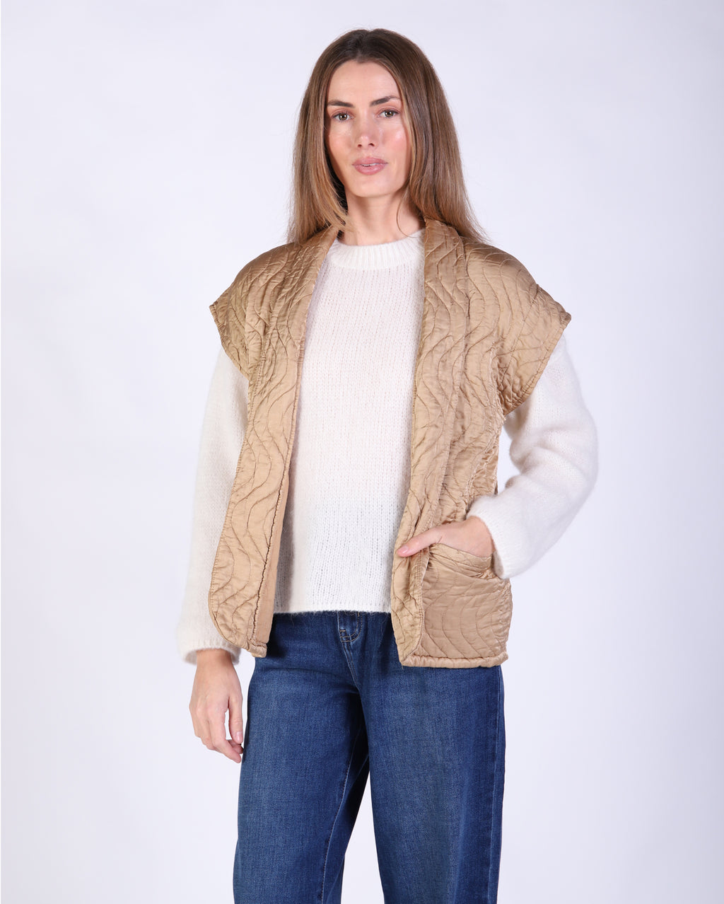 82643_karolquiltedvest_picnic_gol_2_1764647185