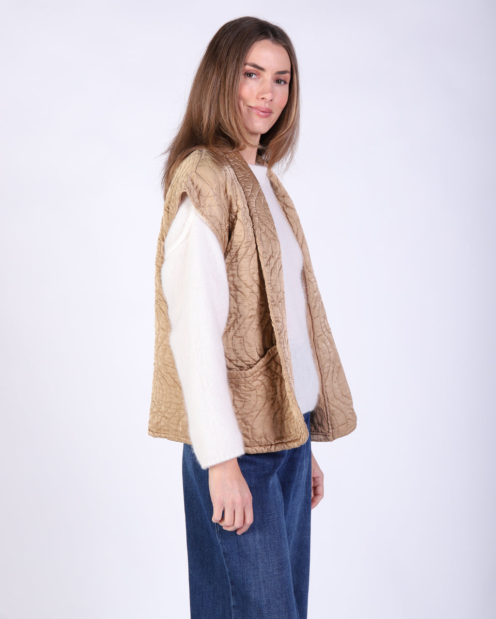 82643_karolquiltedvest_picnic_gol_3_1764647187