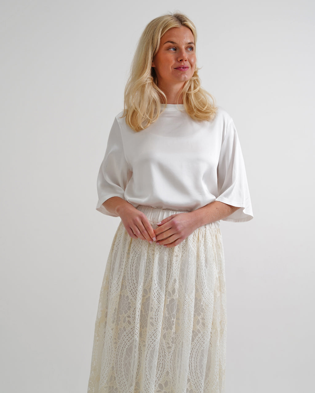 MM237-633_lottietop_picnic_whi_1_1764644499