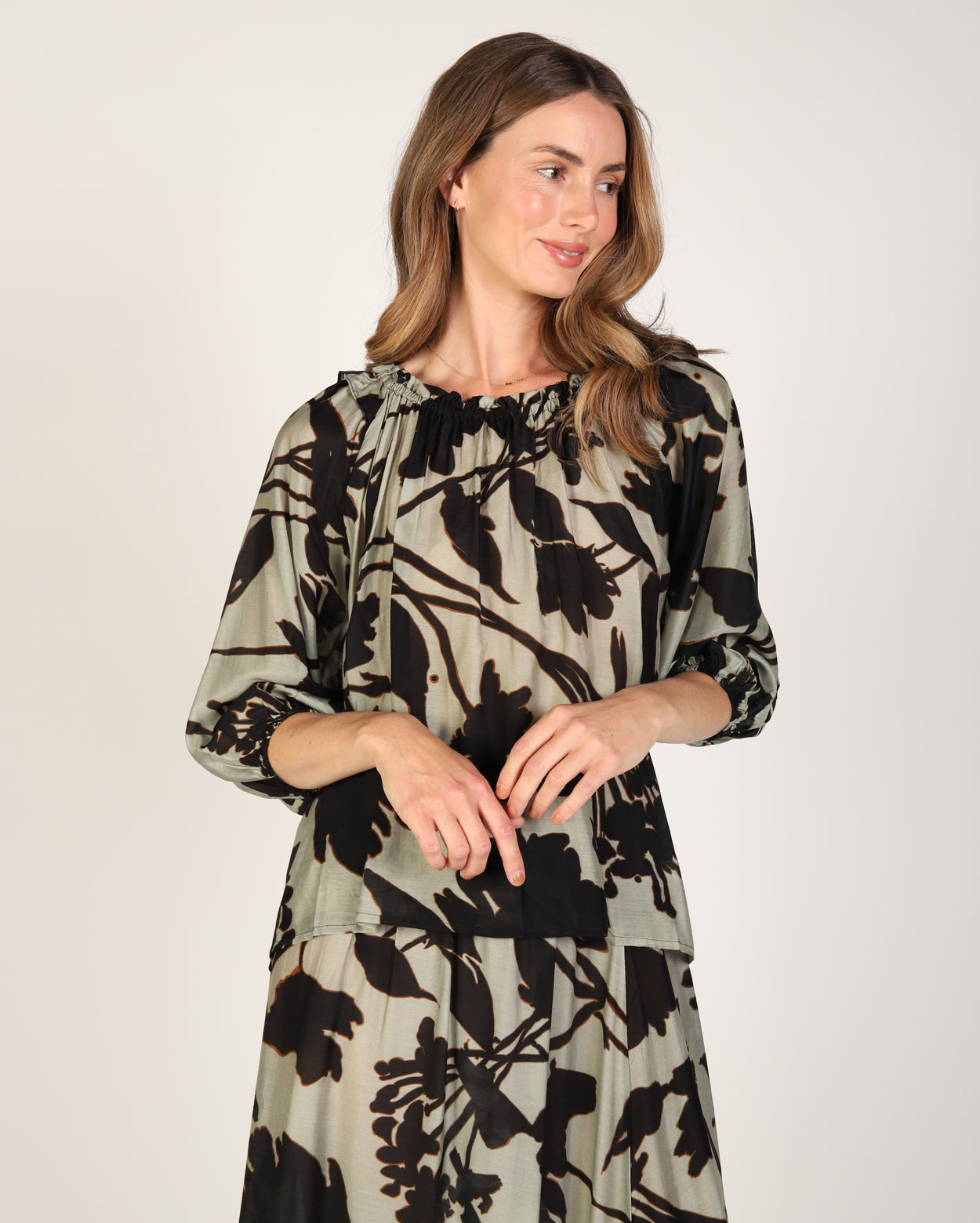 as017_rubytop_picnic_mul_1_1764638129