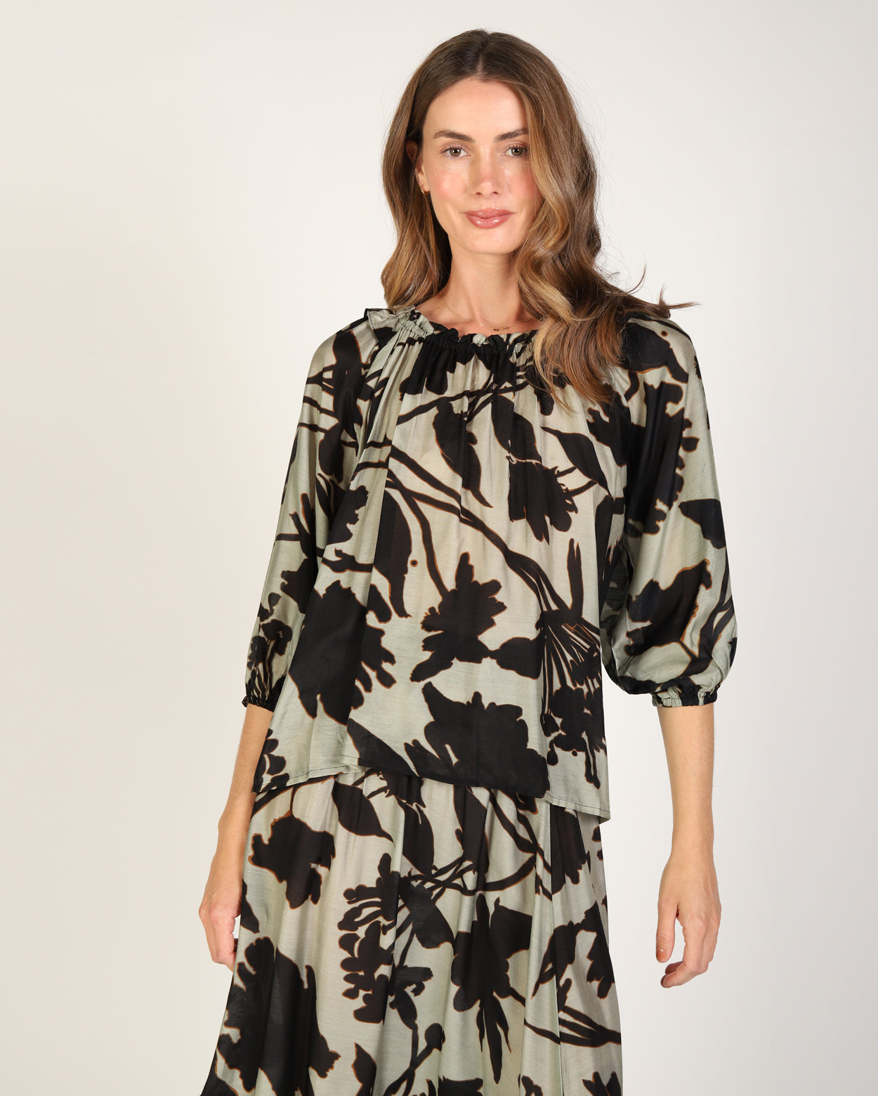 as017_rubytop_picnic_mul_3_1764638138