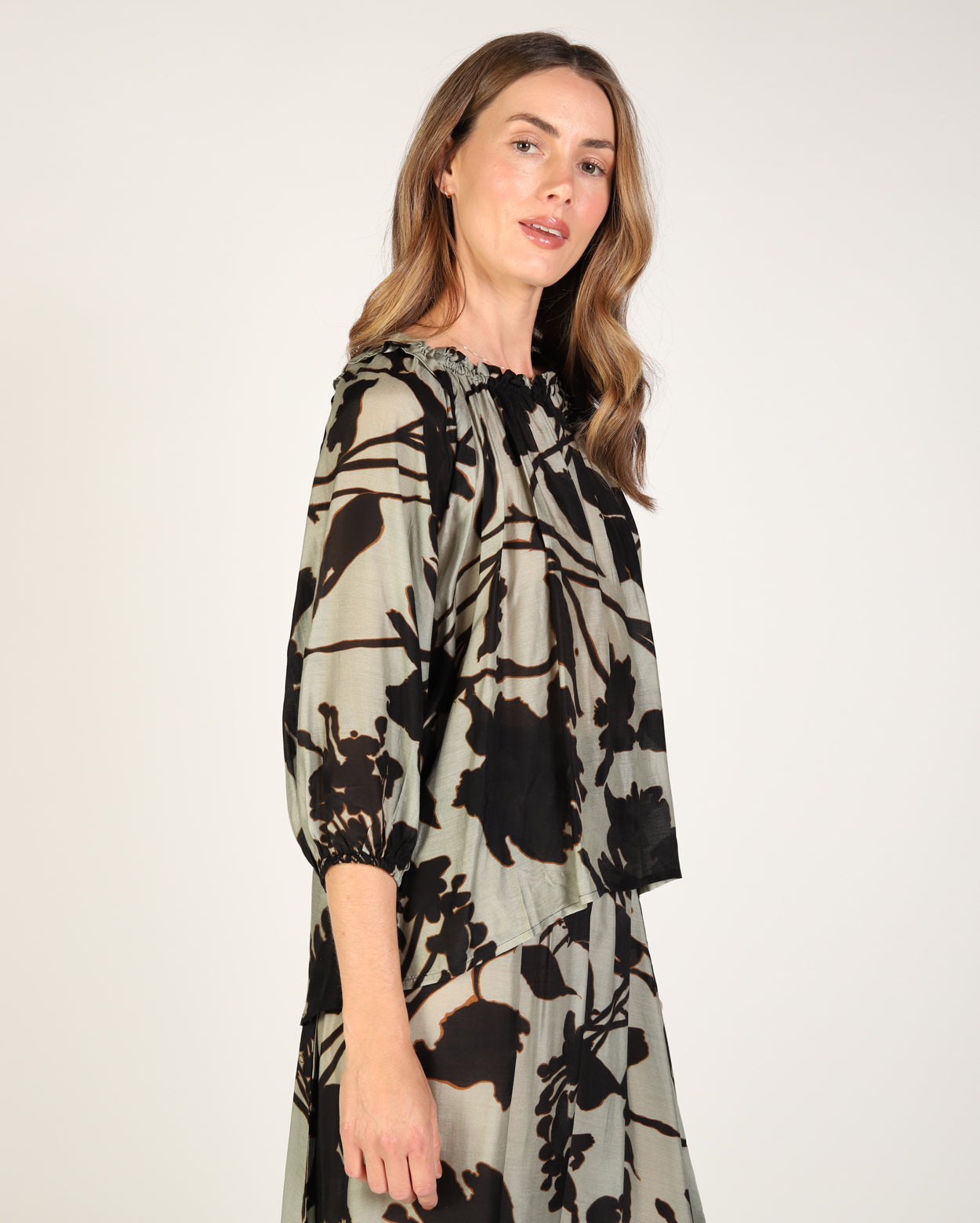 as017_rubytop_picnic_mul_4_1764638122