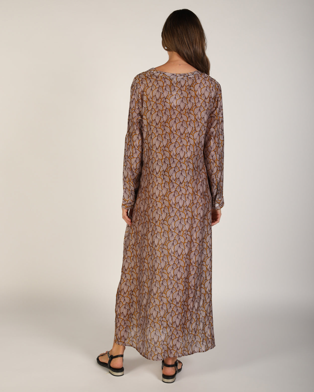 as022_orladress_picnic_mul_5_1764638134