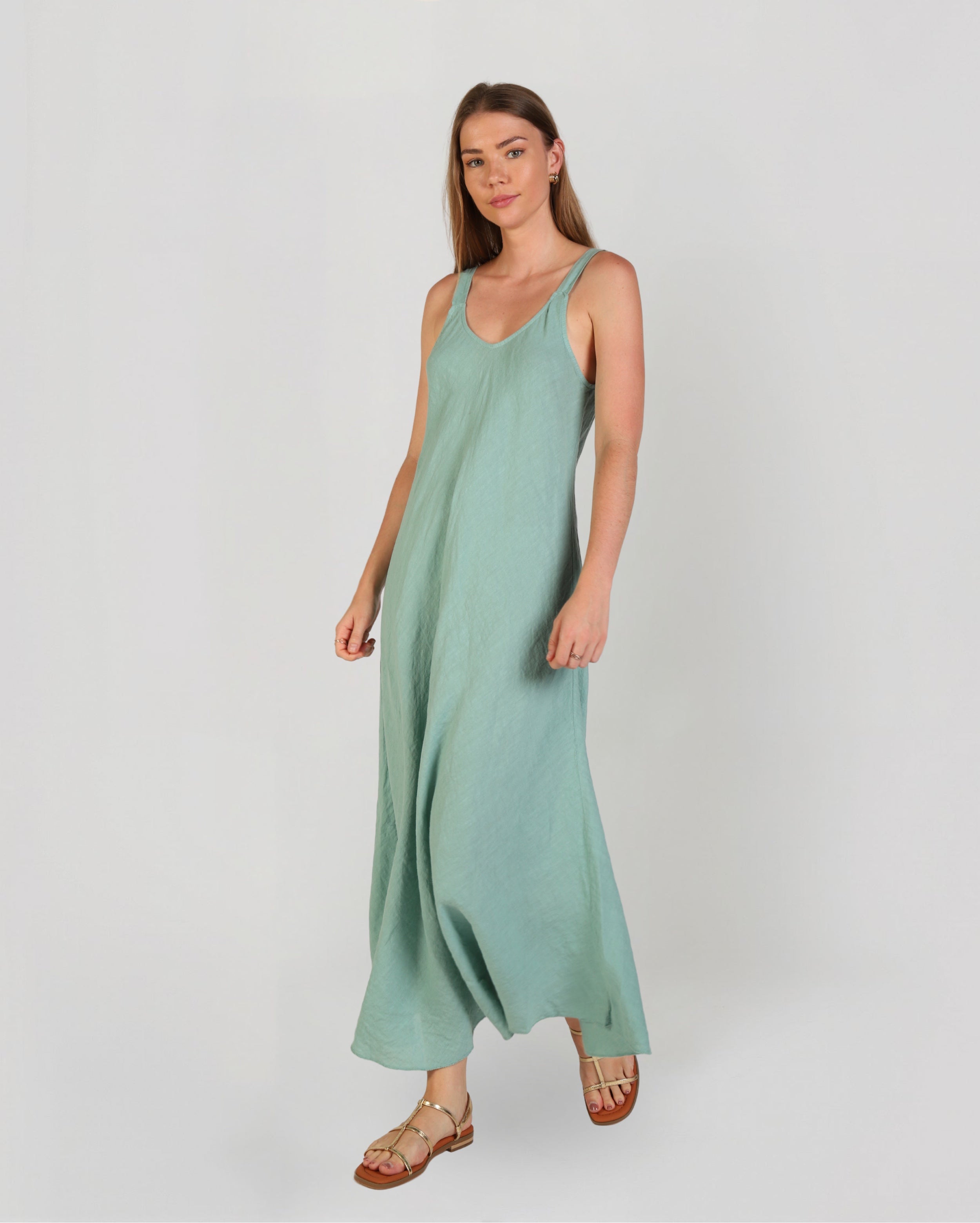 ax2219s_aubreelinendress_picnic_sea_4_1764639028