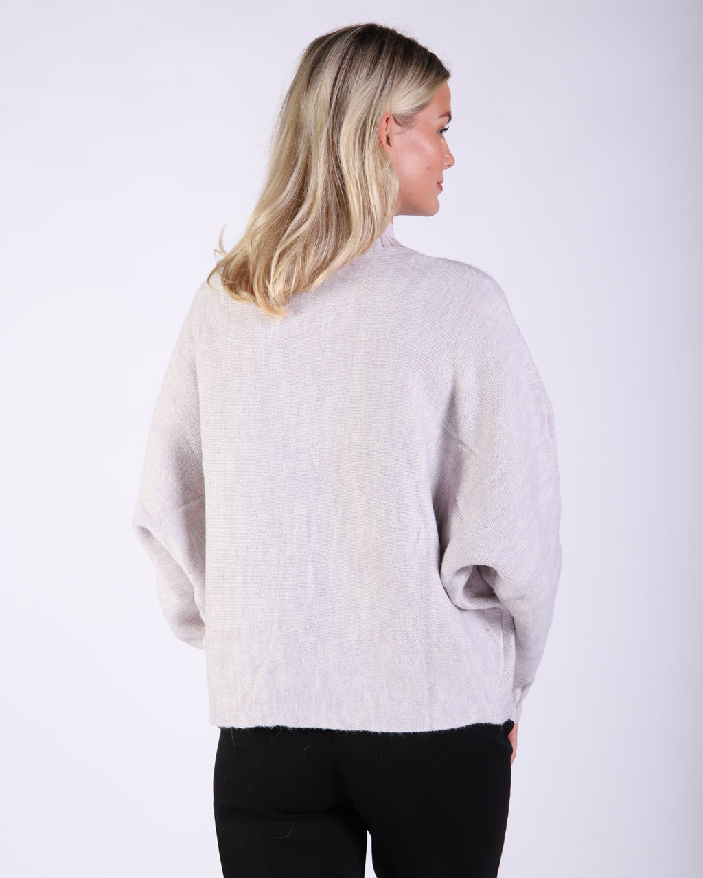 bt25204-1_caracardigan_picnic_grm_4_1764644721