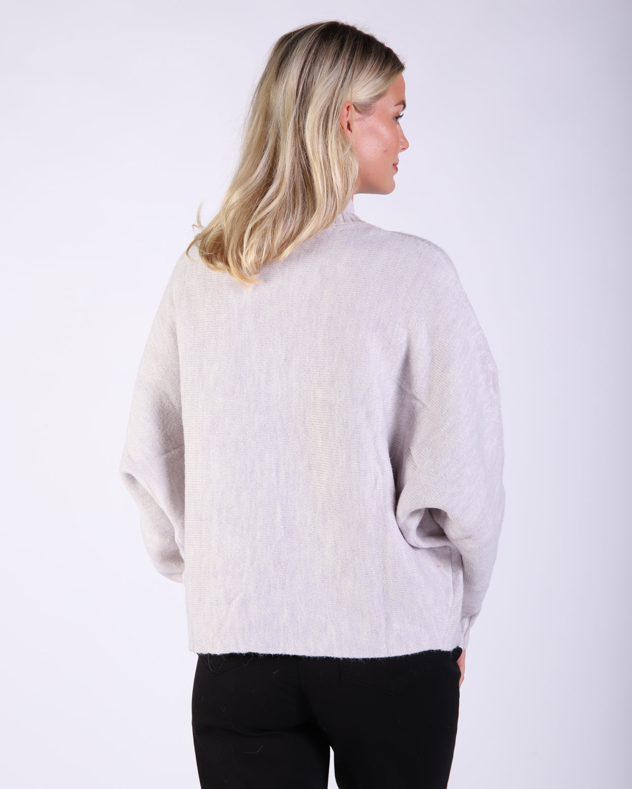 bt25204-1_caracardigan_picnic_grm_4_1764644721