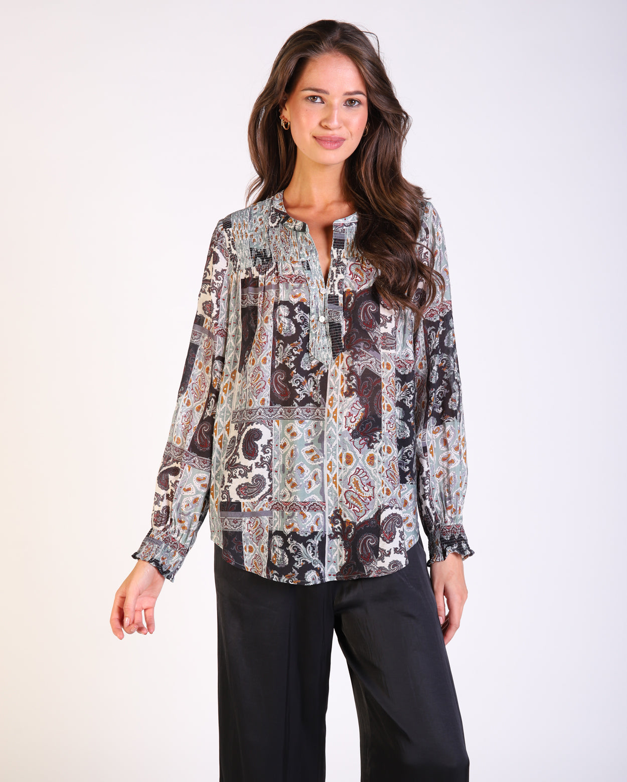 bz478-p13_printedsonyatop_picnic_mul_1_1764644322