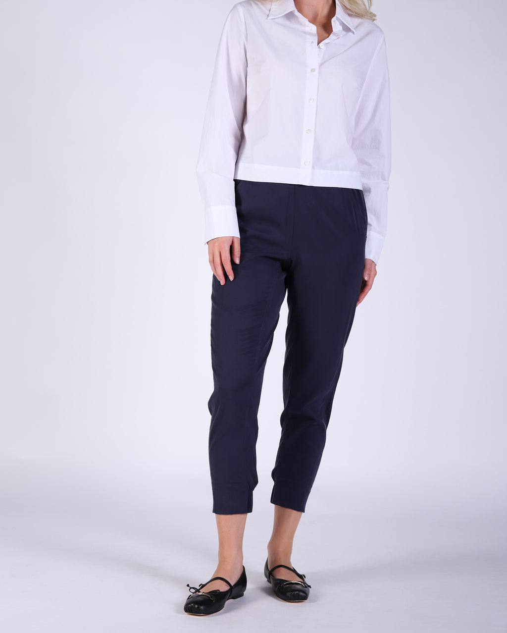 bz525-w25_dariapant_picnic_nav_2_1764647058