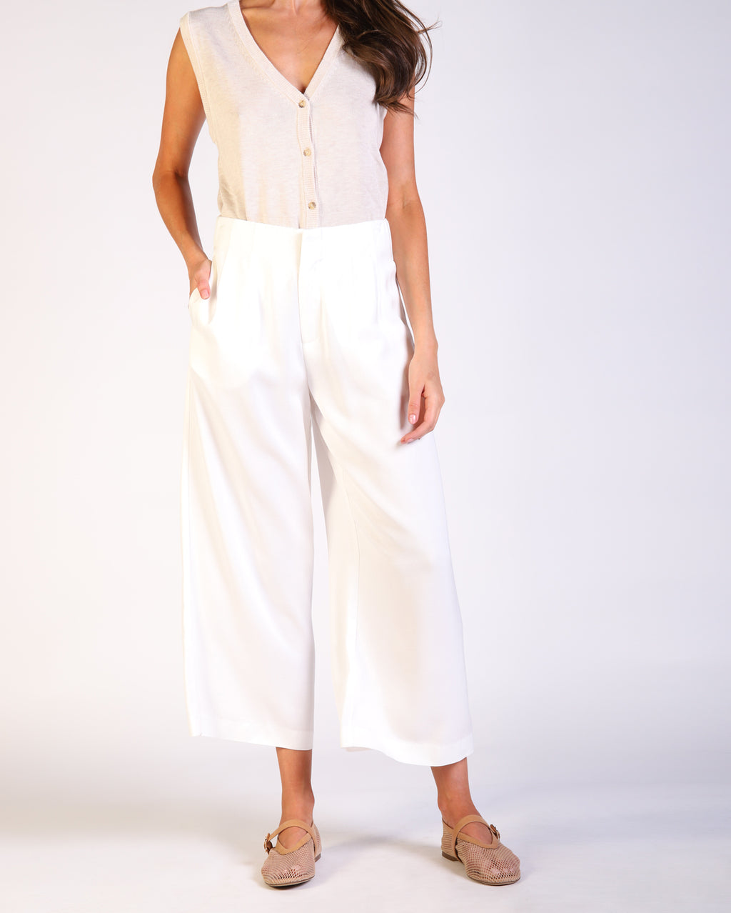 bz590-w25_courtneyculotte_picnic_van_2_1764647018