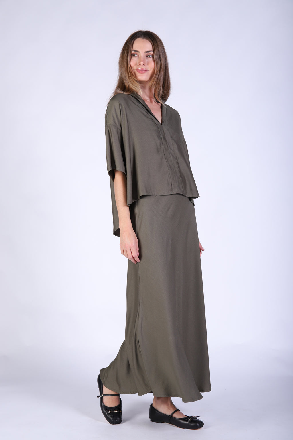 bz747_lexiskirt_picnic_kha_1_1764645126