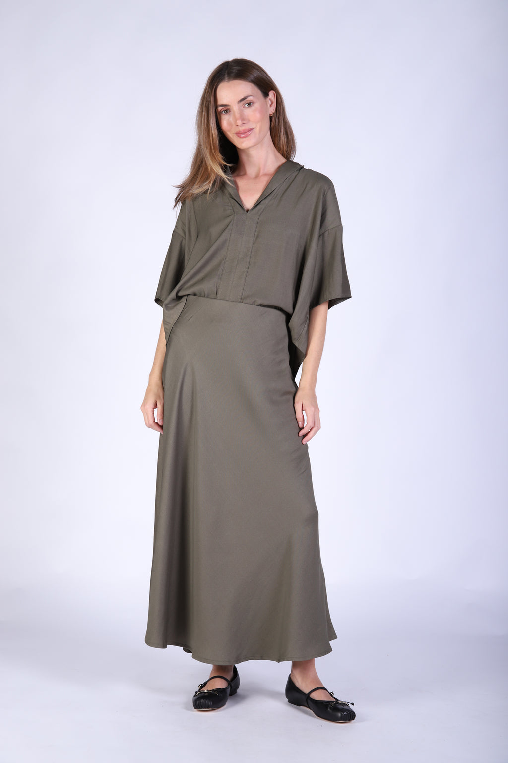 bz747_lexiskirt_picnic_kha_2_1764645137