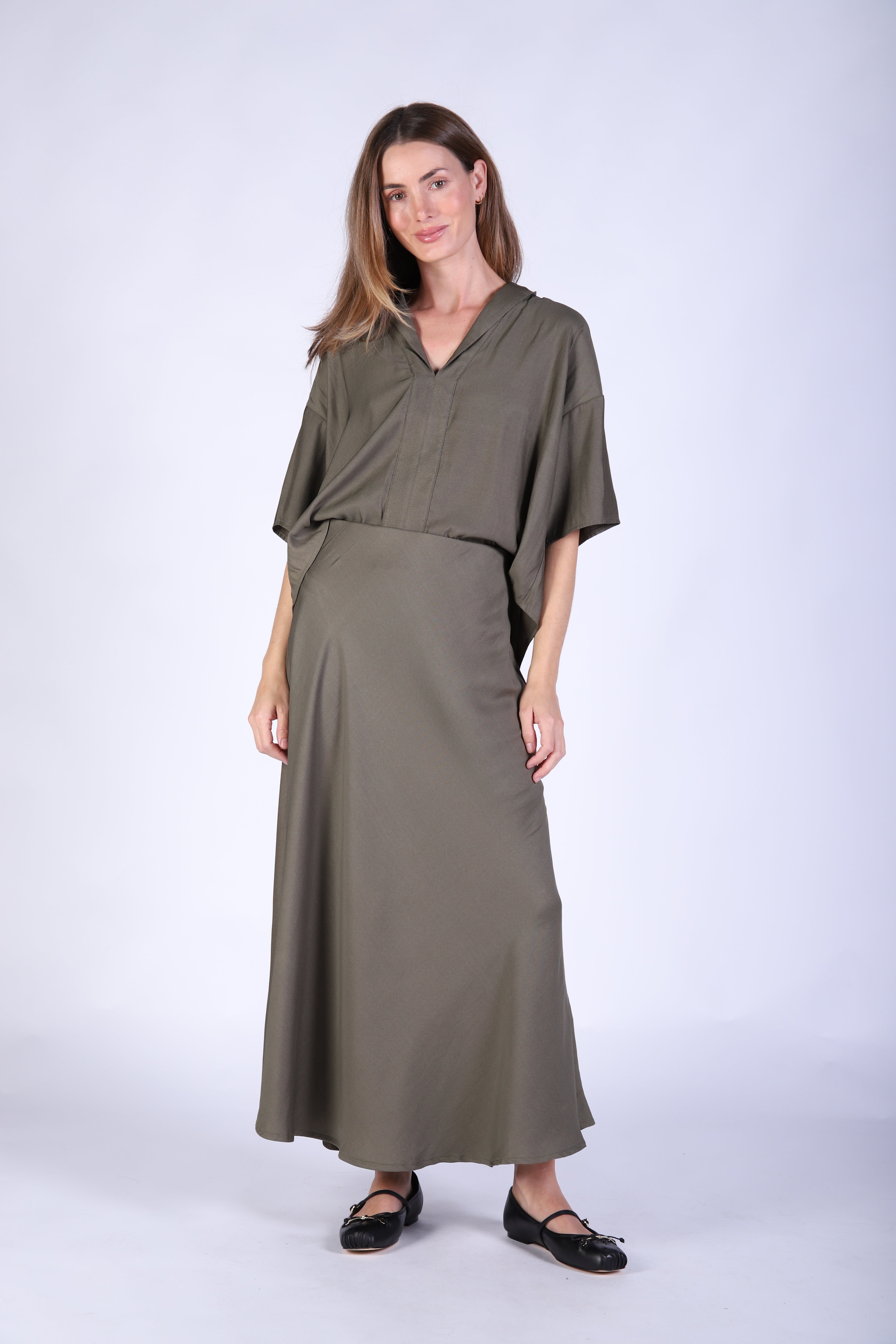 bz747_lexiskirt_picnic_kha_2_1764645137