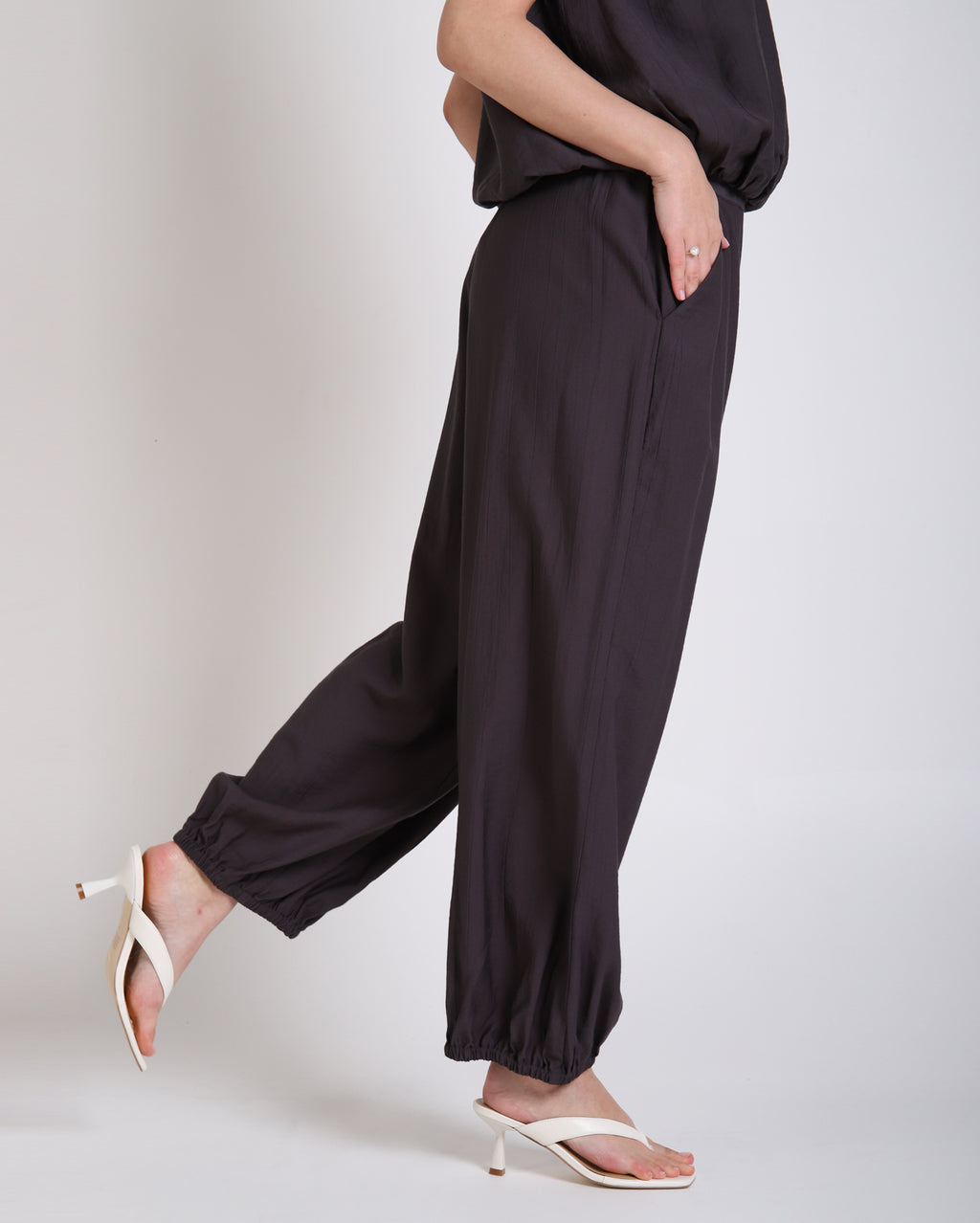 bz756_fallonpant_picnic_chr_3_1764639502