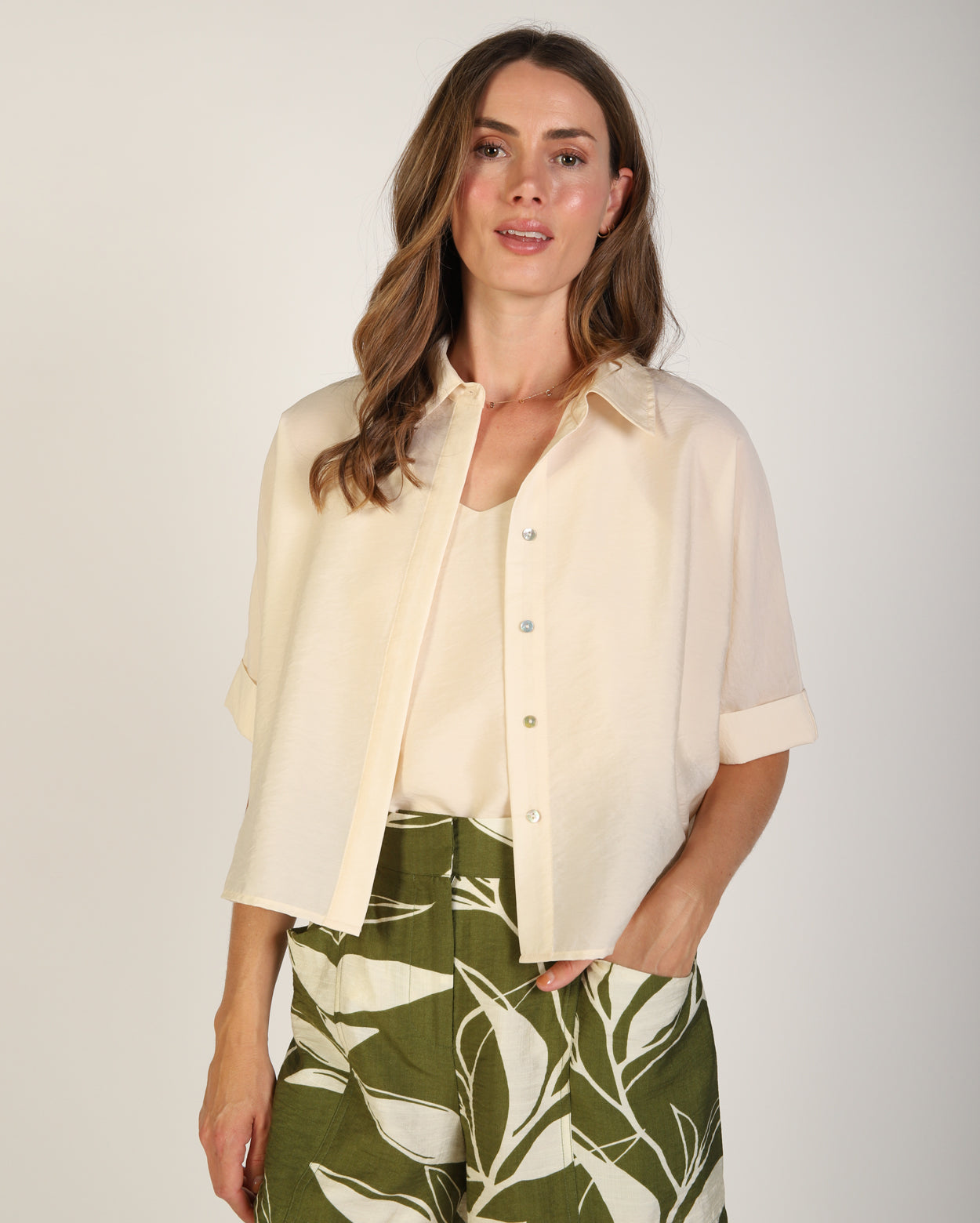 bz774_jackieshirt_picnic_ivo_2_1764638911