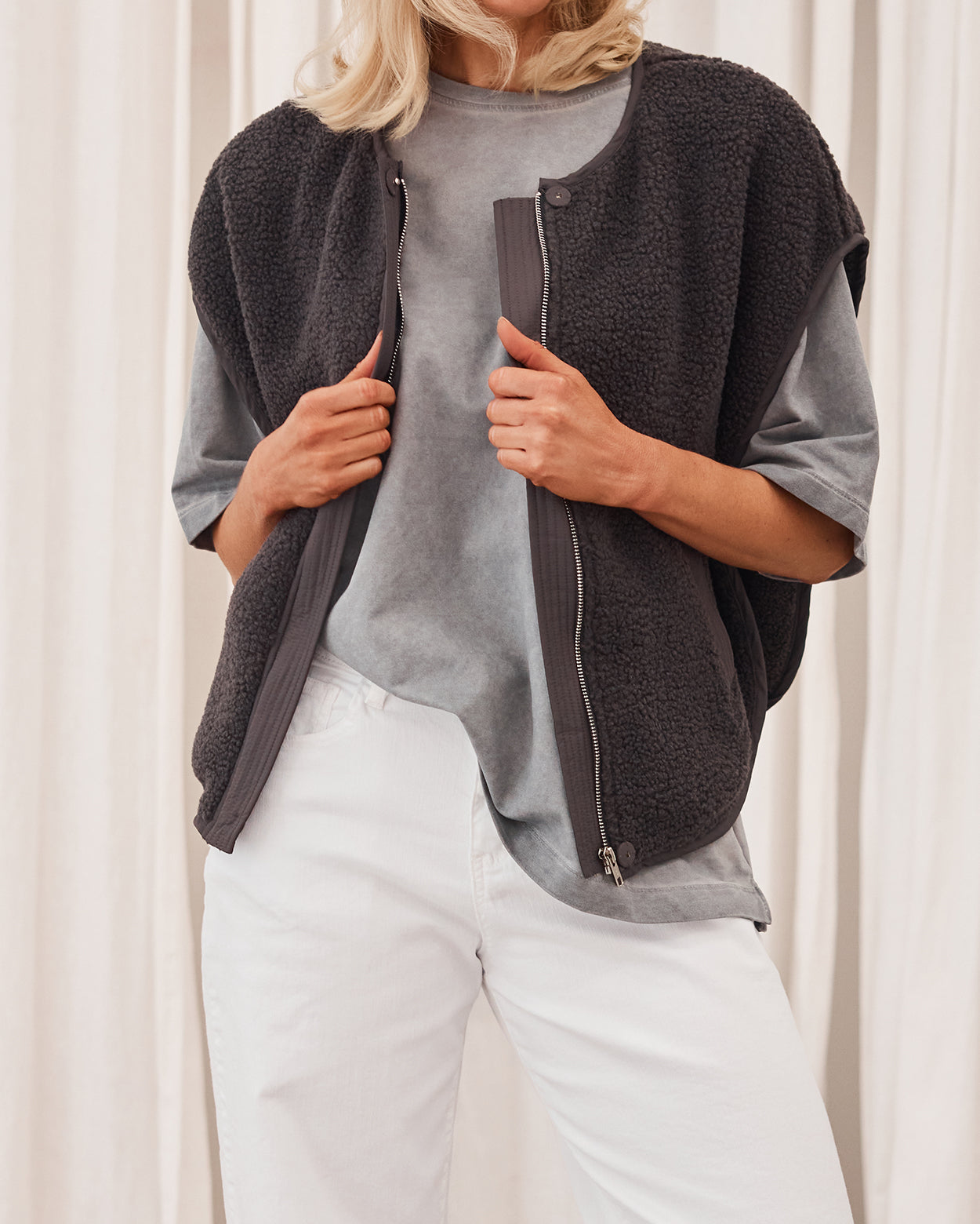 Paulina Vest - Charcoal
