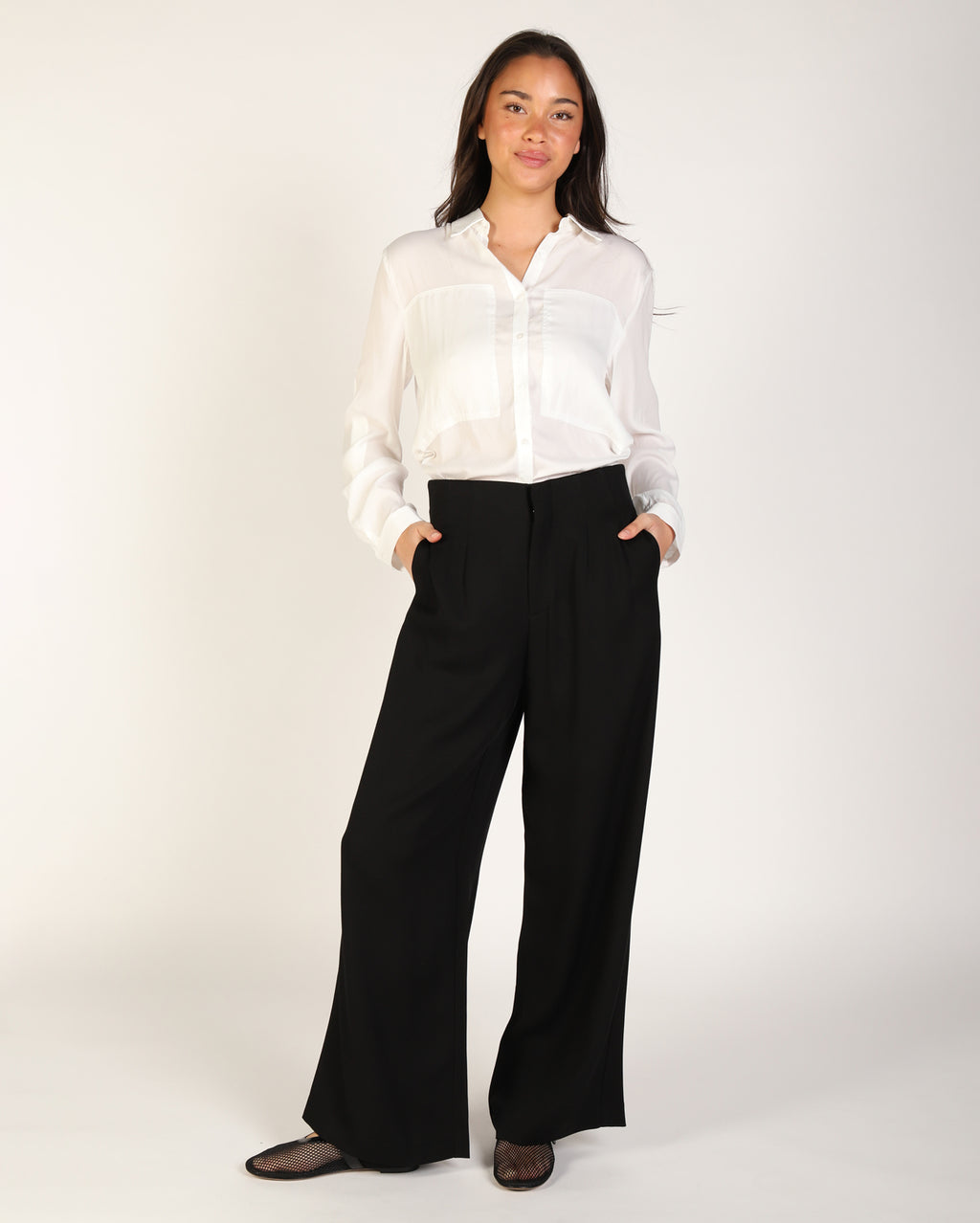 Courtney Pant - Black