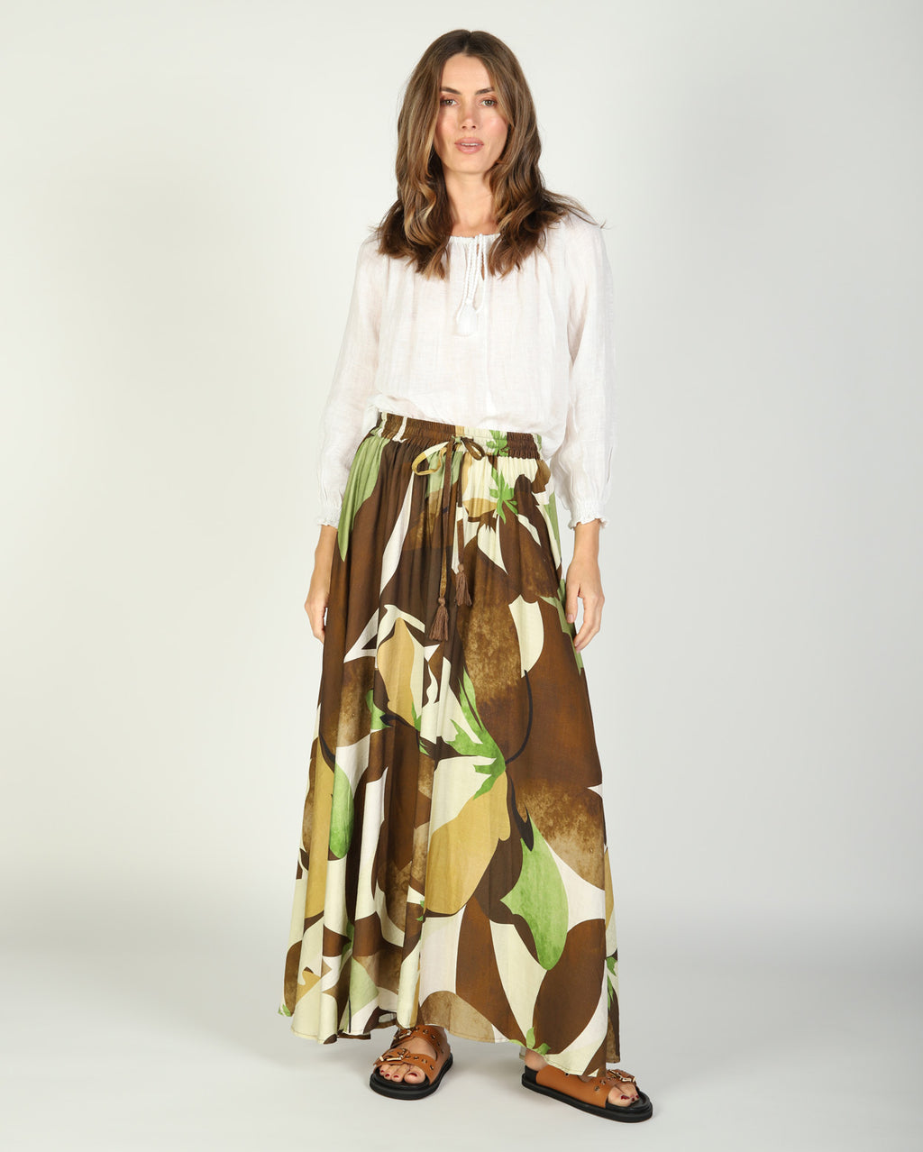 hc25198-1_helenaskirt_picnic_tro_1_1764638767