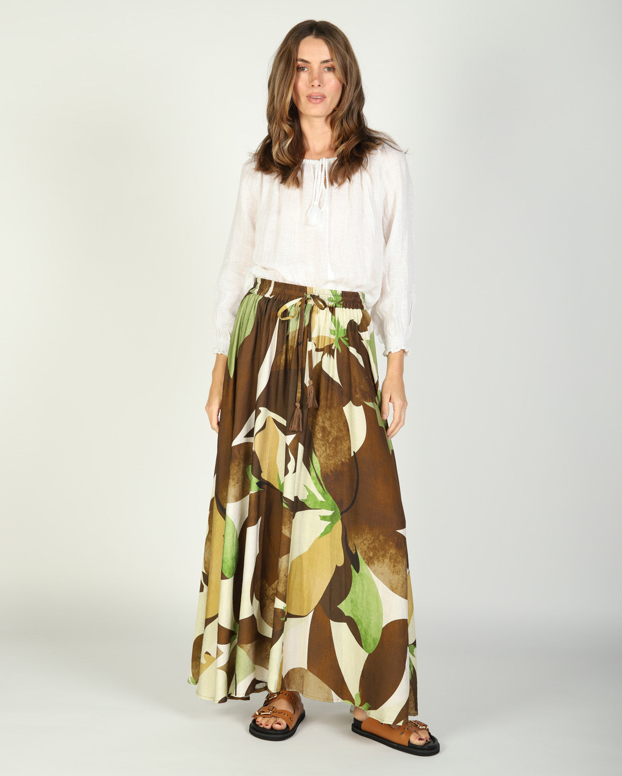 hc25198-1_helenaskirt_picnic_tro_1_1764638767