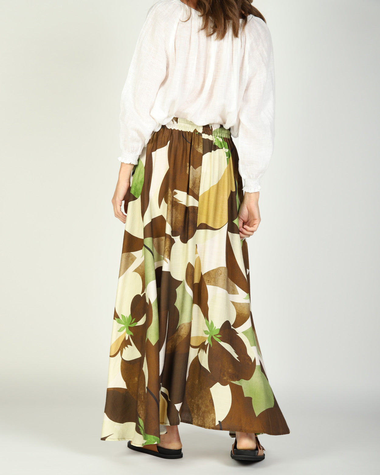 hc25198-1_helenaskirt_picnic_tro_4_1764638769