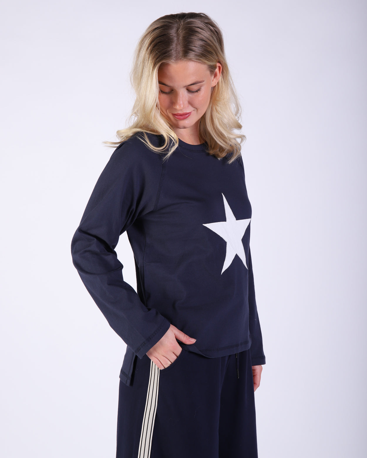 hl25063-1_starlighttop_picnic_nav_2_1764644301