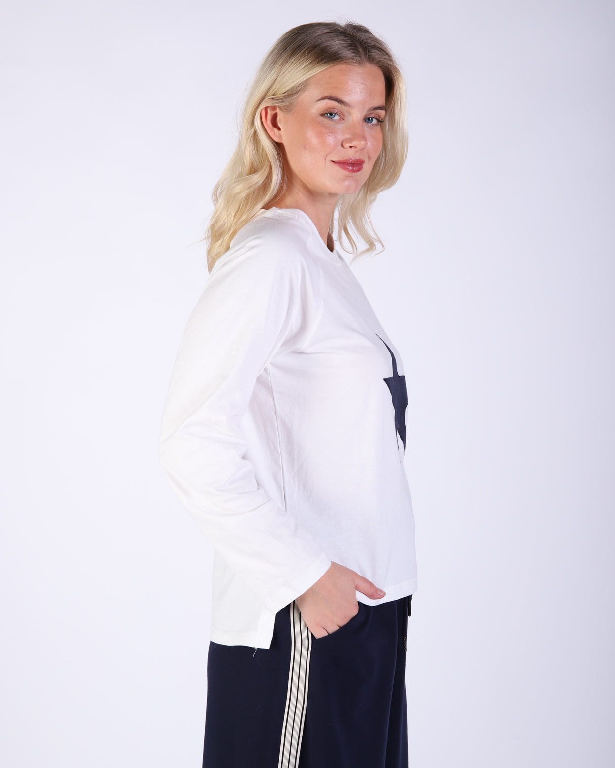 hl25063-1_starlighttop_picnic_whi_2_1764644306