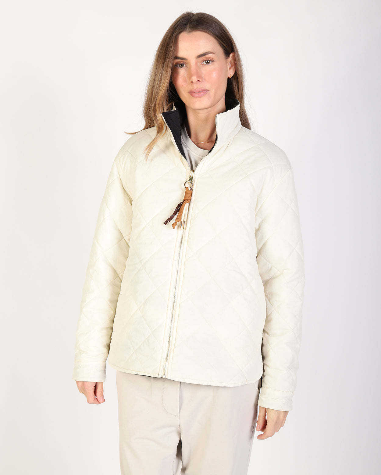 Elma Puffer Jacket - Black / Cream