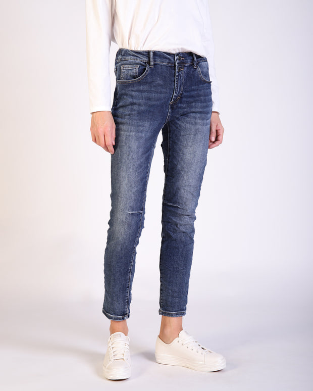 Gilly Undamaged Jean