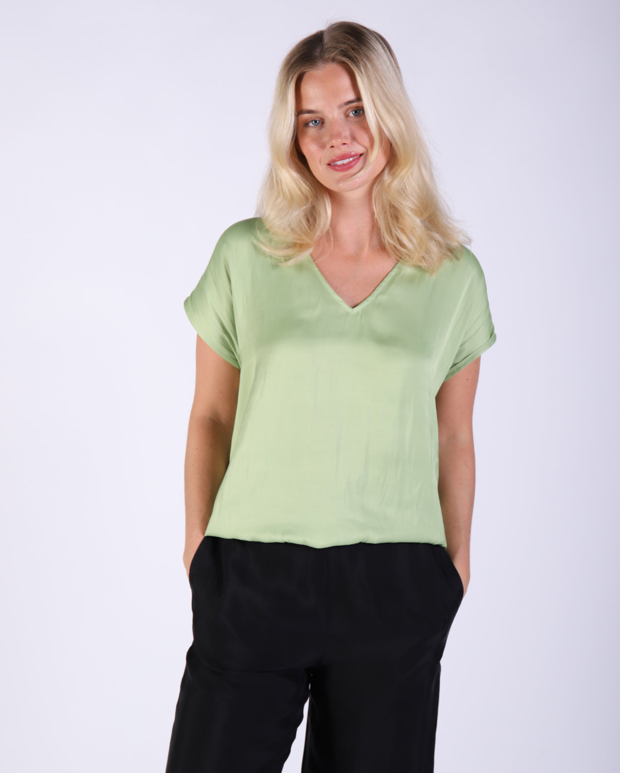 me1240-s25_alyssatop_picnic_gpe_1_1764638258