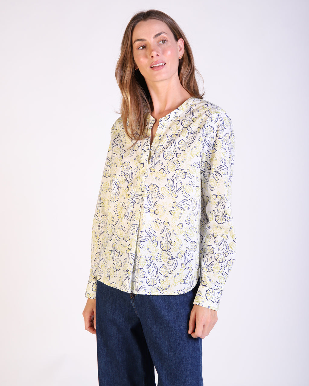 me1394-p1_hayleytop_picnic_pai_2_1764644330