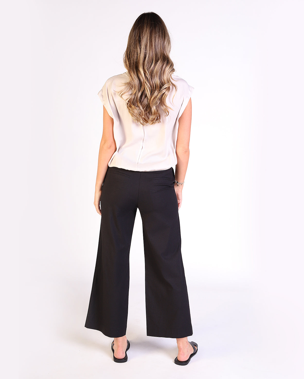 me1461-s25_frankiepant_picnic_blk_4_1764639468