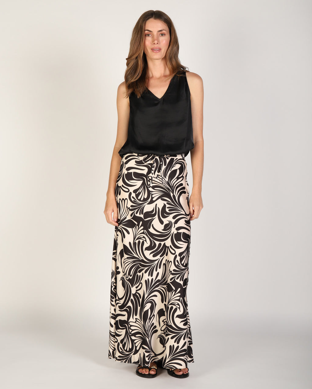 Bloom Skirt - White / Black