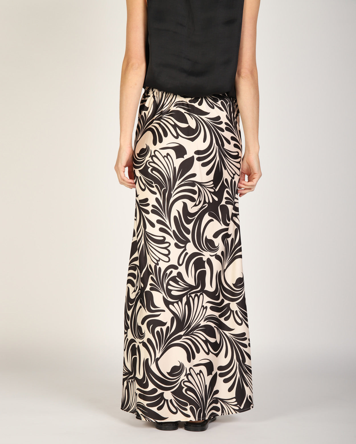Bloom Skirt - White / Black