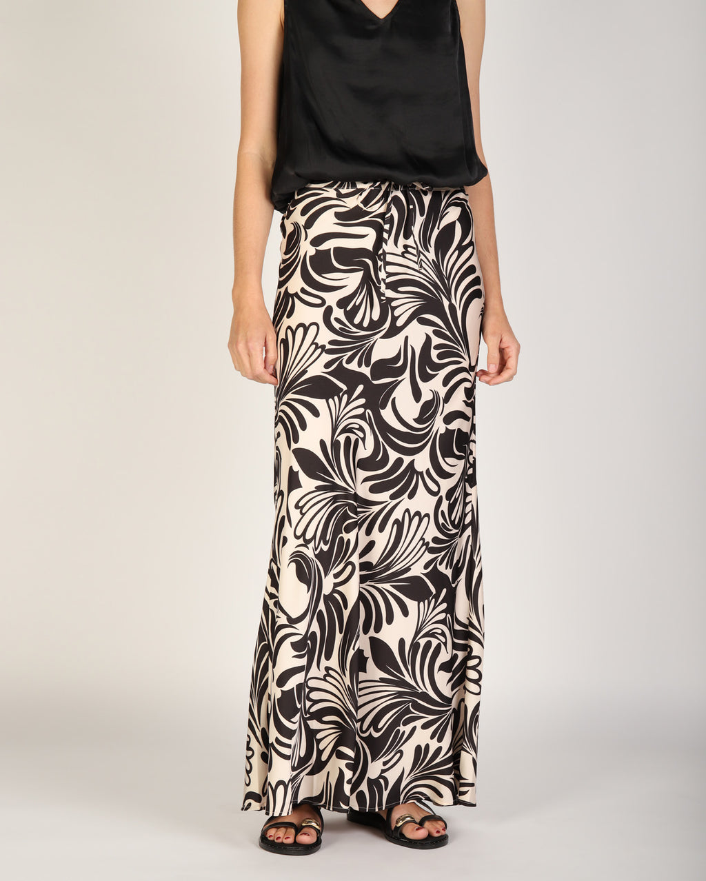 Bloom Skirt - White / Black